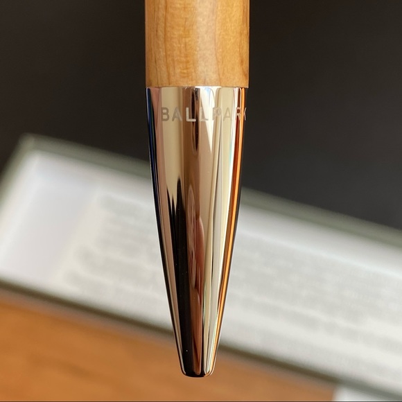 Tokens & Icons Oakland A’s Dugout Bench Color Pen - Picture 6 of 13